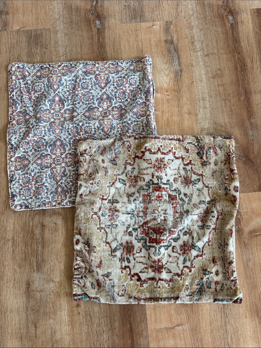 Set of 2 Pottery Barn Vintage-Inspired Decorative Pillow Covers Linen and cotton